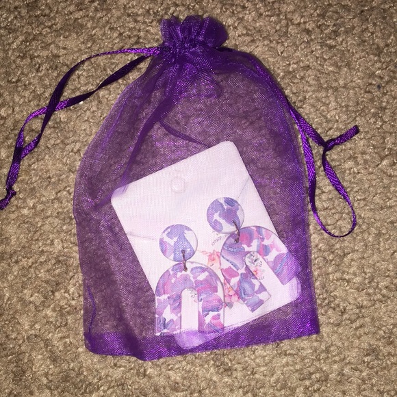 GETTING RID OF - Picture 5 of 5